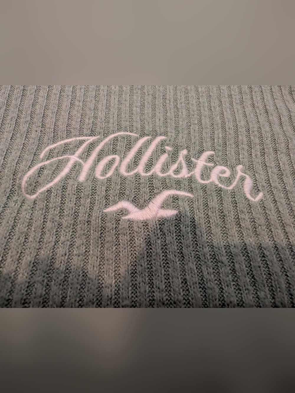 Hollister Ribbed Logo Sweater - Light Green, Hooded, Lightweight Stretch L